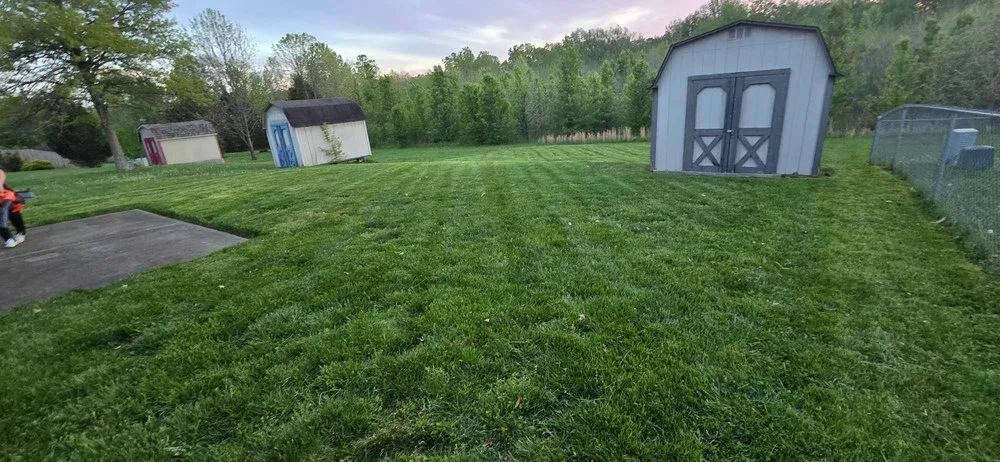 Expert landscaping services experts serving Evansville, IN - EVLC Lawn Care