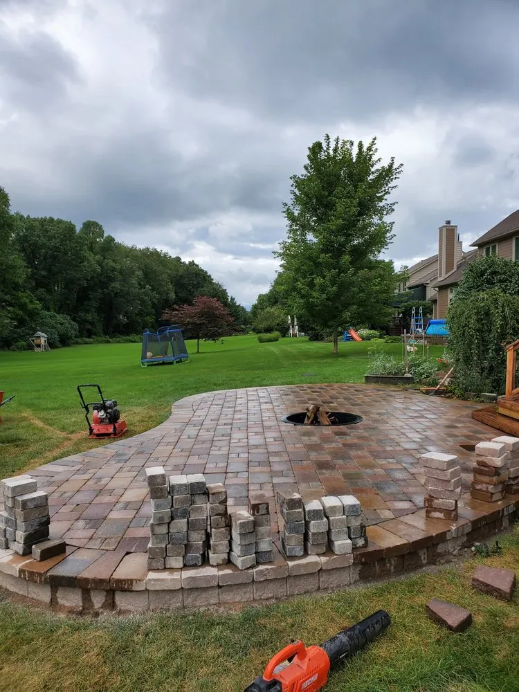 Affordable yard cleanup service with custom design across Troy, MI - Evolution Home Renovations