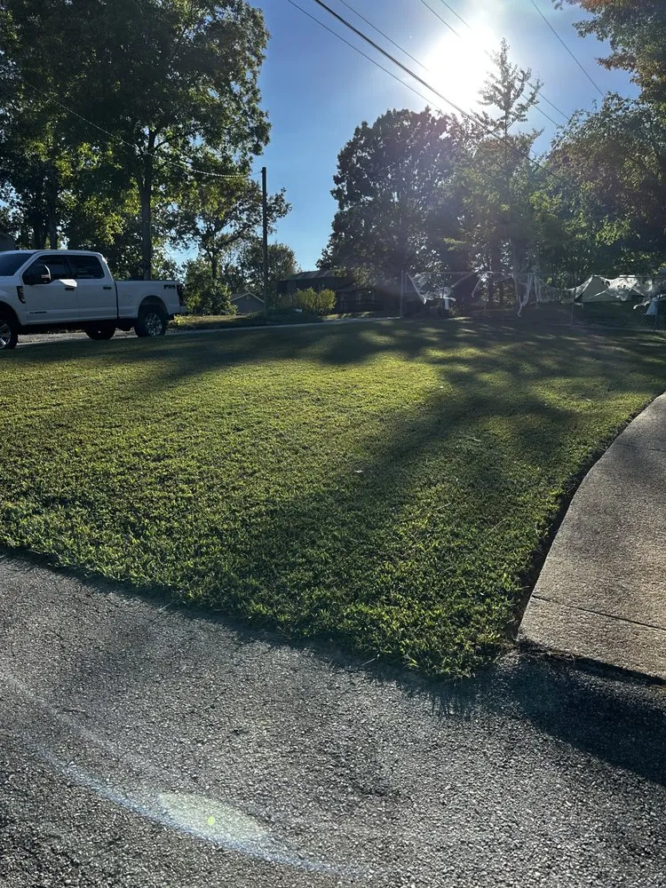 Top-rated yard maintenance in Chattanooga, TN by Evolution Land Services