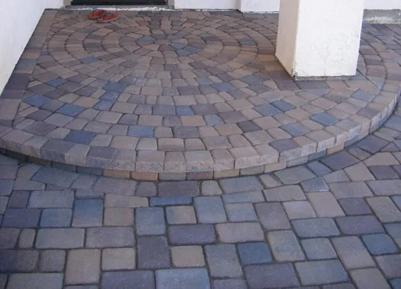 Professional yard maintenance for beautiful yards in East Palo Alto, CA by Evolution Landscaping & Tree Services