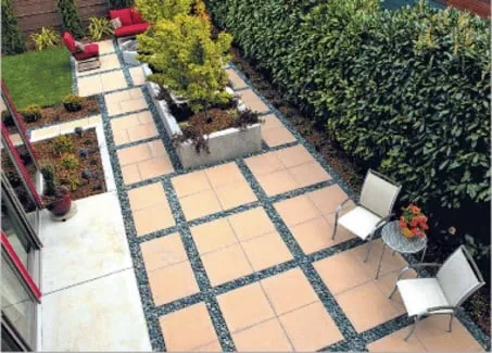 Professional lawn care service in East Palo Alto, CA by Evolution Landscaping & Tree Services