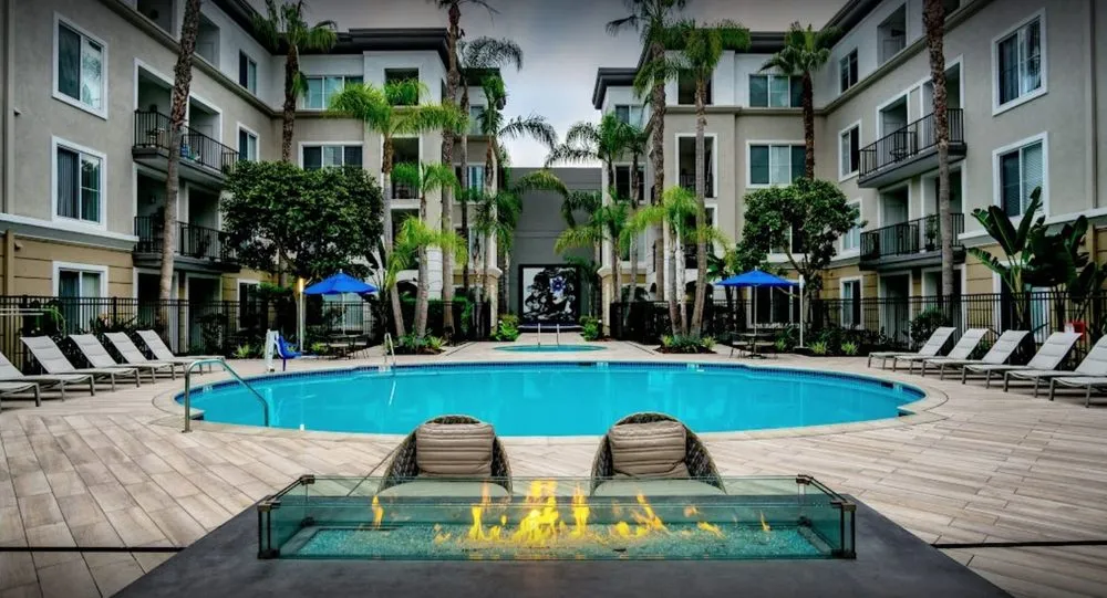 Reliable yard maintenance in Huntington Beach, CA by Evolution Landscaping and Plumbing