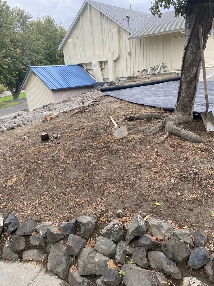 Professional residential landscaping for year-round maintenance in Pasco, WA by Evolution Landscaping