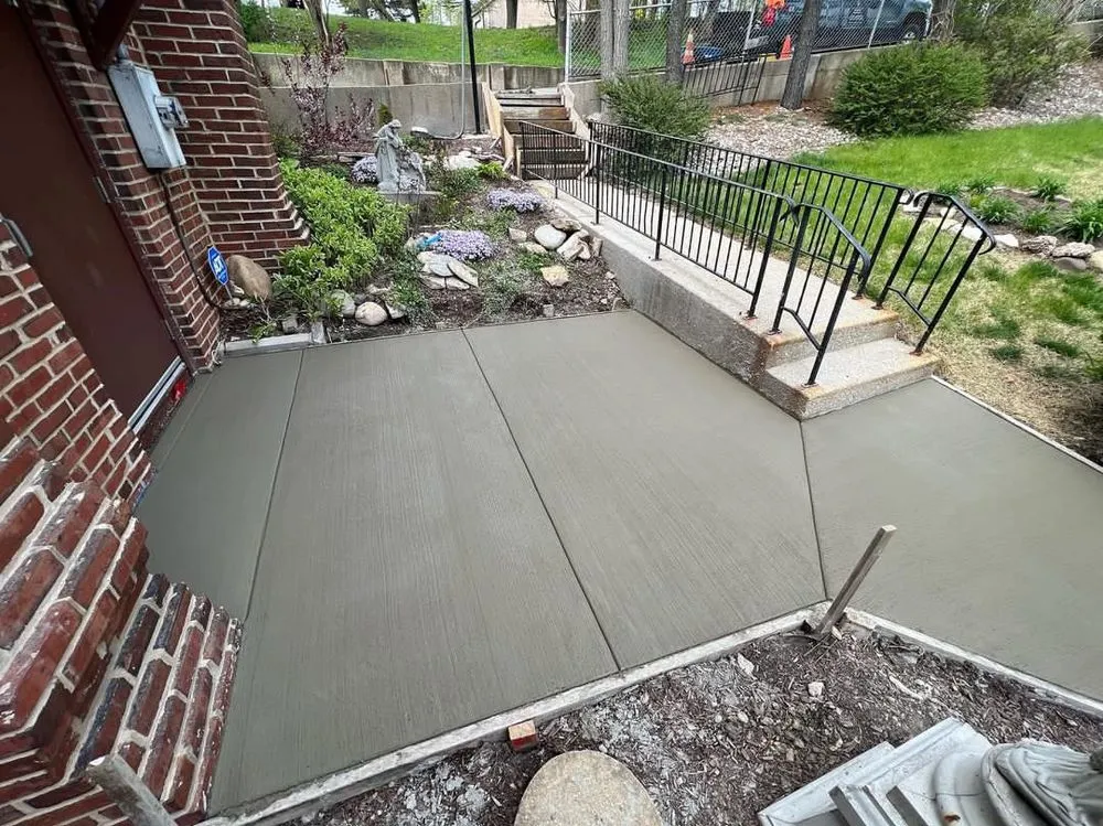 Reliable garden landscaping experts serving Oak Lawn, IL - Evolution Outdoor Living