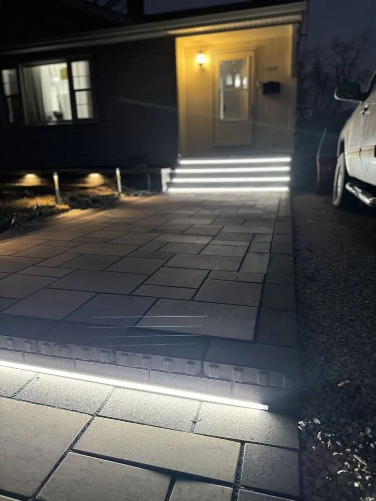 Trusted yard maintenance experts serving Oak Lawn, IL - Evolution Outdoor Living