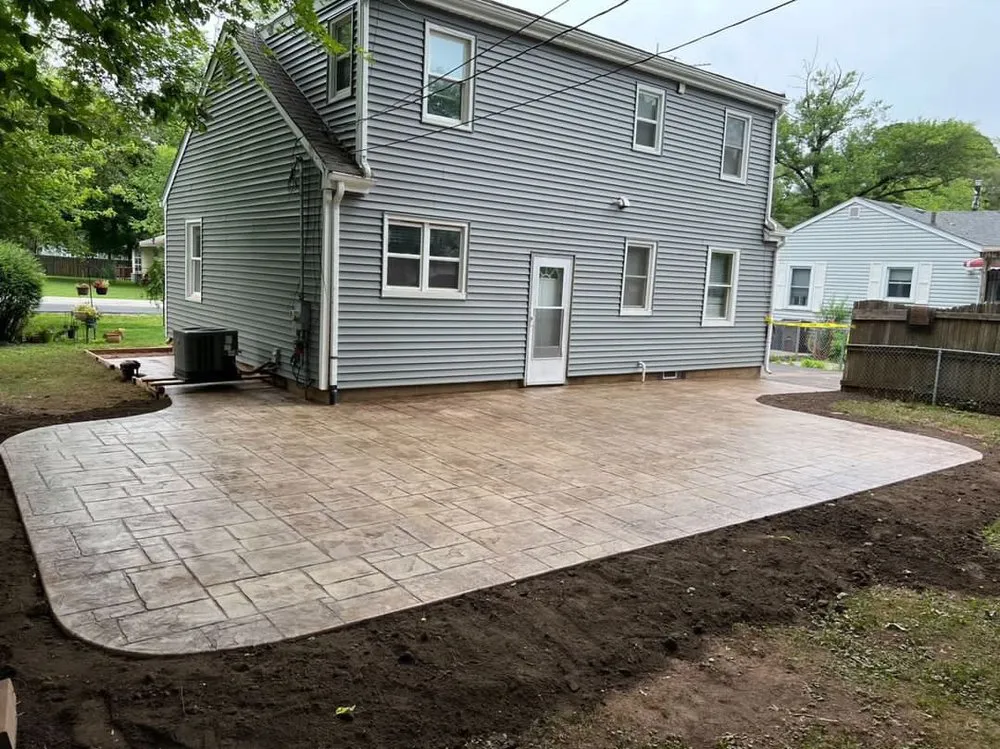 Trusted yard maintenance in Oak Lawn, IL - Evolution Outdoor Living