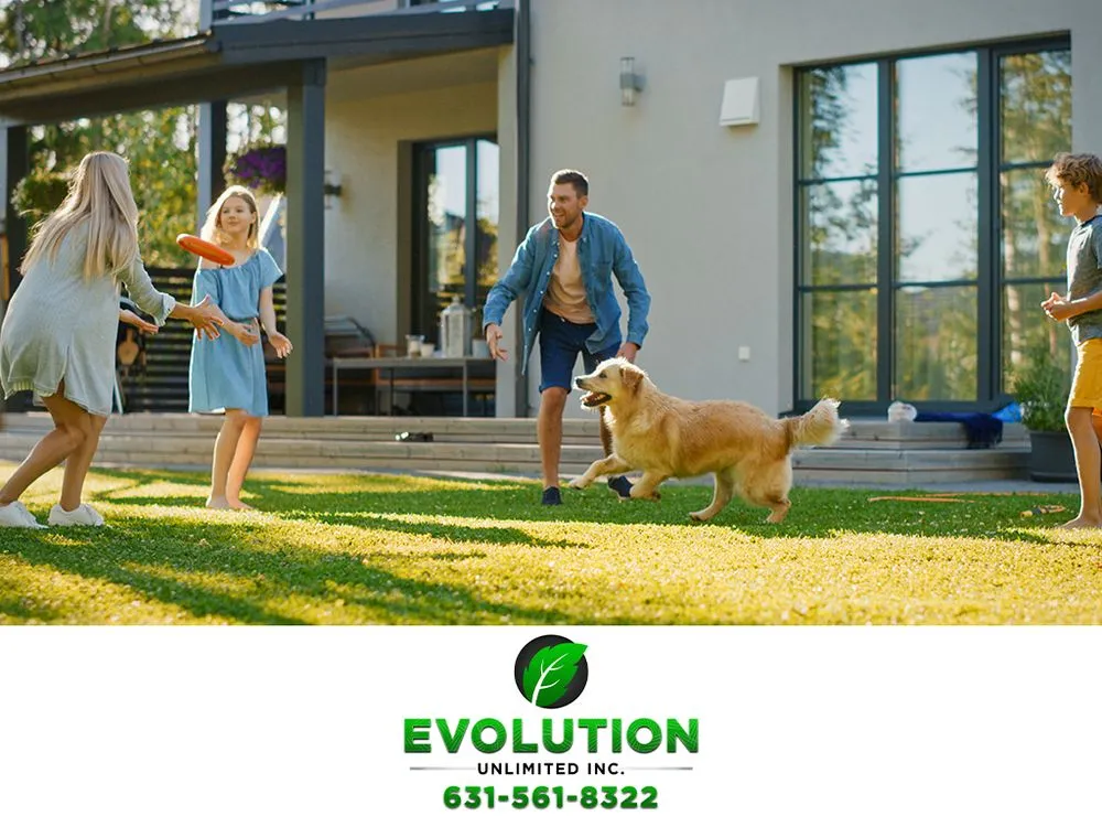 Reliable yard maintenance with custom design in Shoreham, NY by Evolution Unlimited
