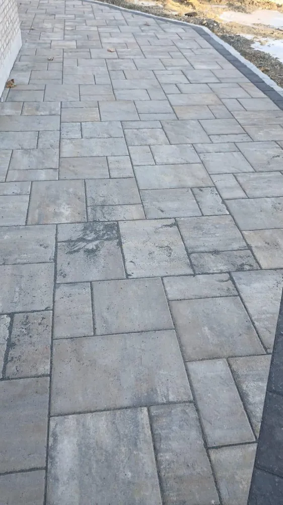 Affordable yard maintenance for beautiful yards across Leicester, MA - Evolve Landscaping