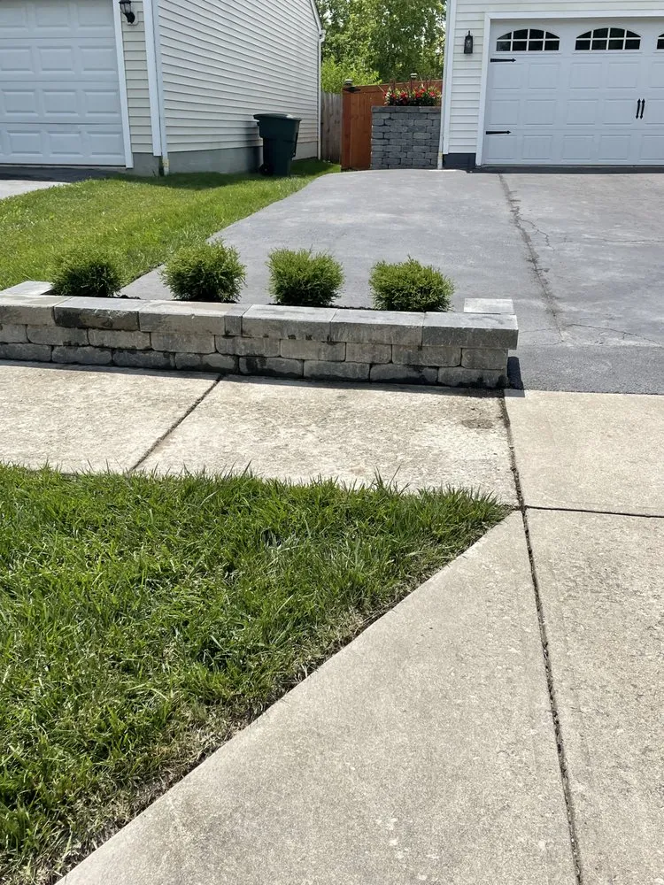 Reliable landscape installation for year-round maintenance in Columbus, OH by Evolve Renovations