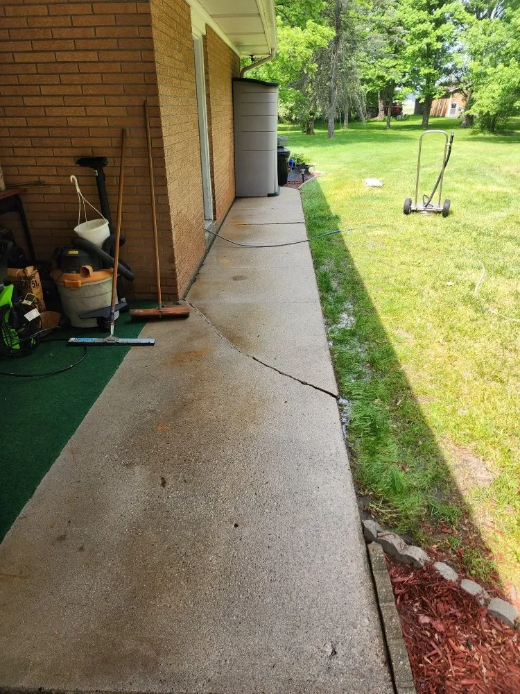 Custom landscape design experts serving Hemlock, MI - Evon Services