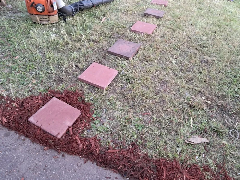 Top-rated garden landscaping for homes in Brooklyn Center, MN by Evon Yards Services