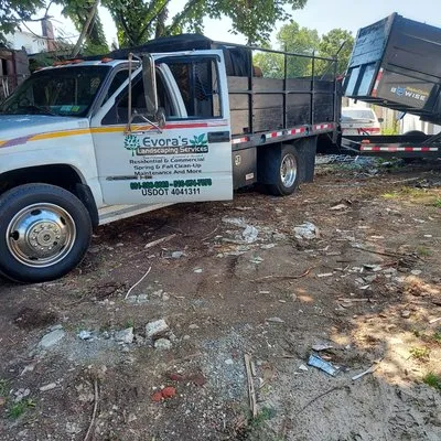 Evoras Landscaping Services Logo