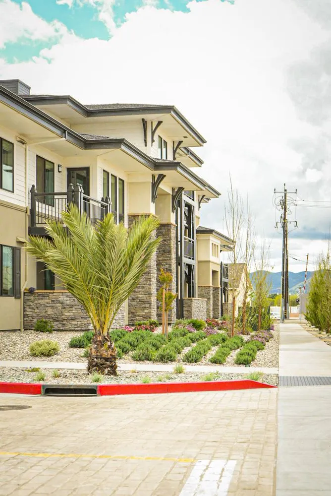 Affordable lawn care service experts serving Greenfield, CA - Evos Landscaping