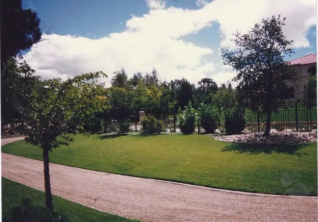 Top-rated yard maintenance experts serving Menlo Park, CA - EW Landscape, Inc.