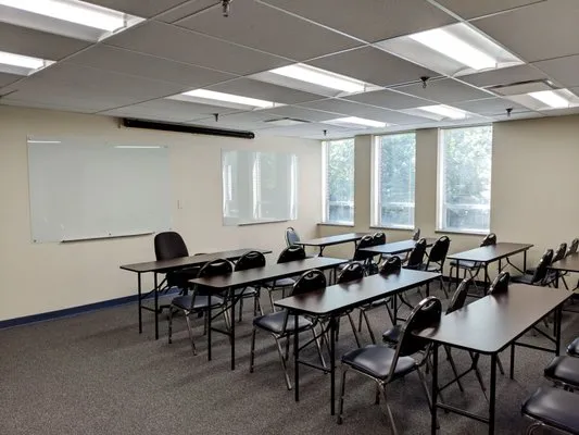 Ewing Outdoor Supply Logo