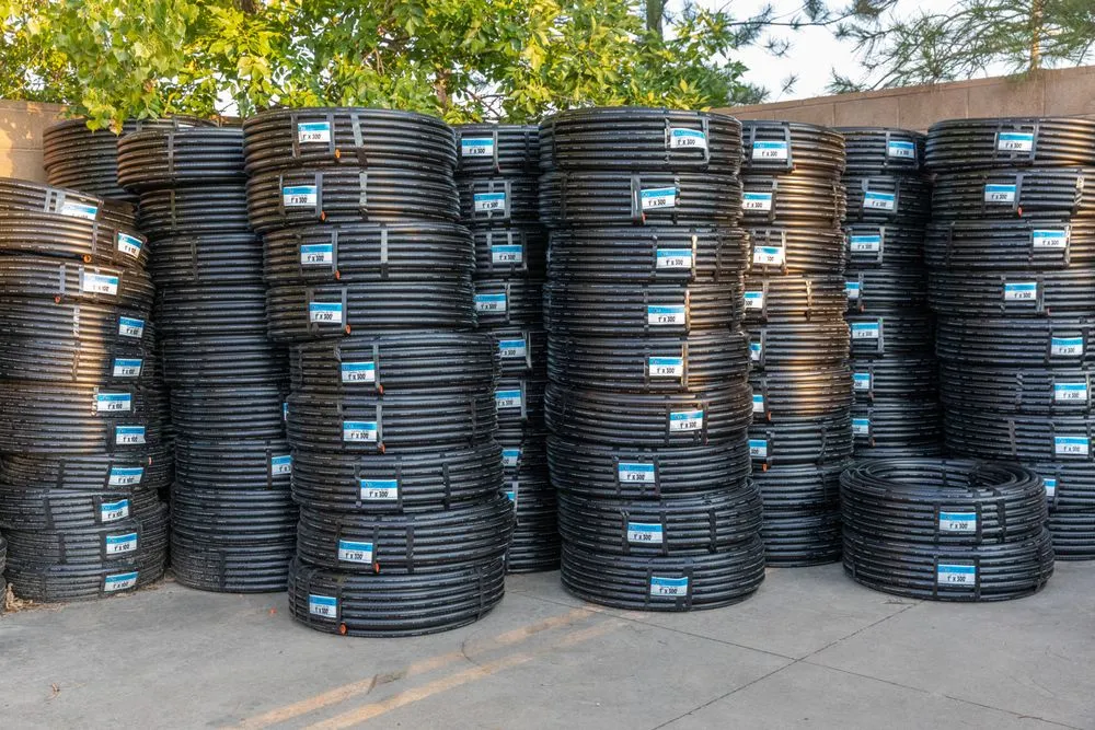 Custom yard maintenance in Highlands Ranch, CO by Ewing Outdoor Supply