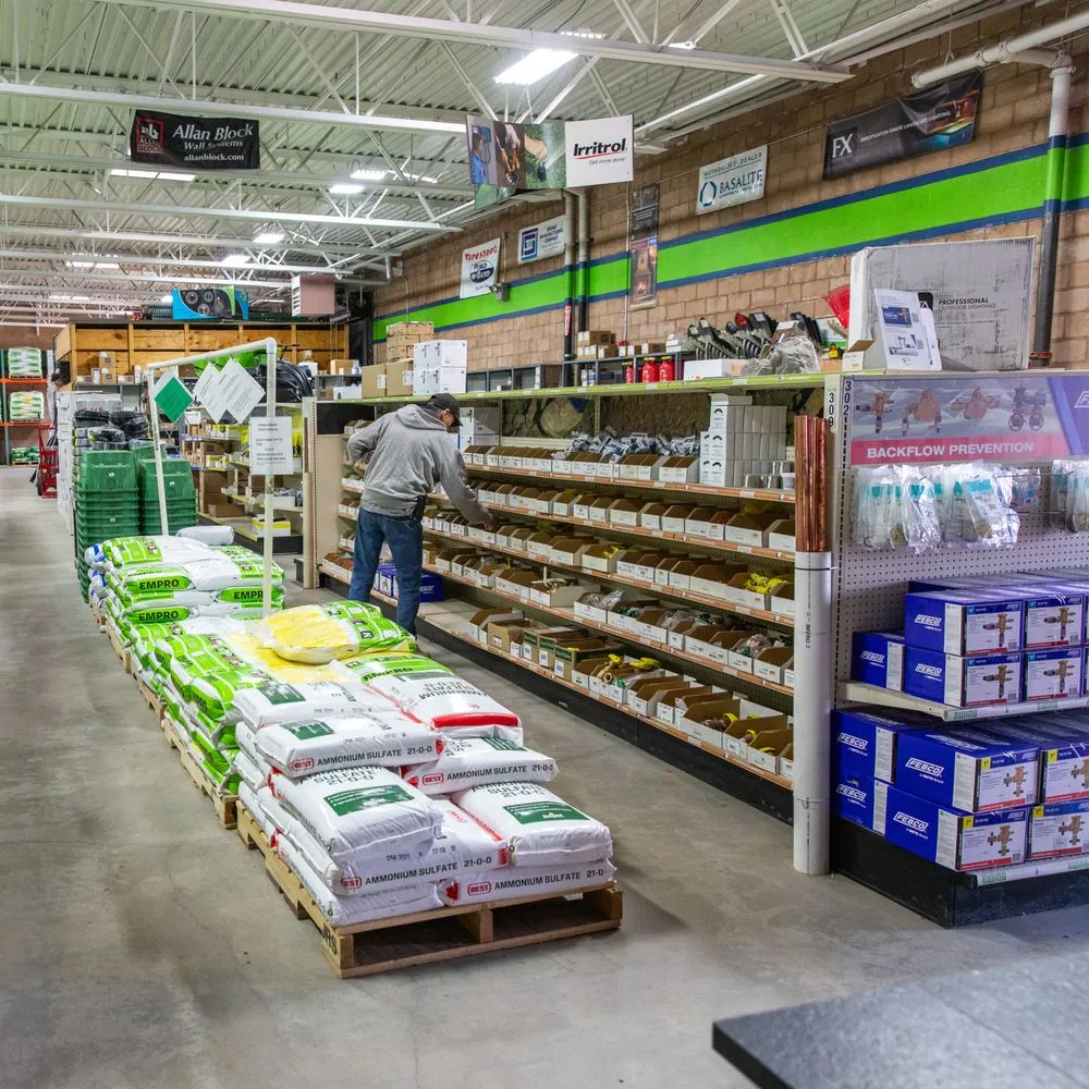 Affordable yard cleanup service for year-round maintenance in Highlands Ranch, CO by Ewing Outdoor Supply