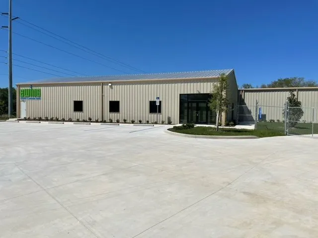 Expert outdoor landscaping for residential properties in Lady Lake, FL by Ewing Outdoor Supply