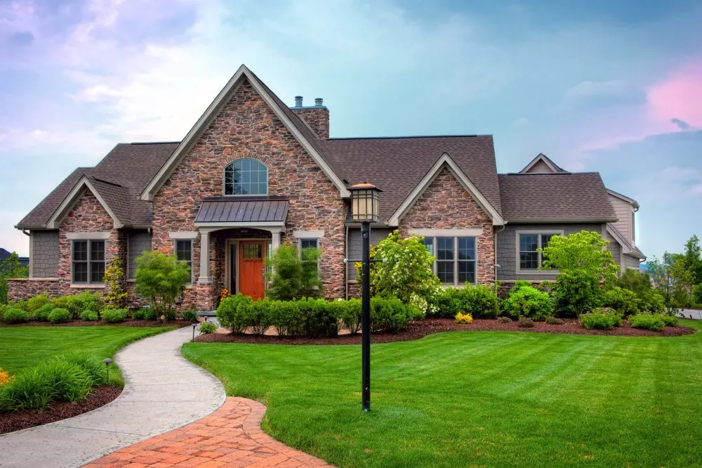 Custom yard maintenance in Newport News, VA - Ex Essentials