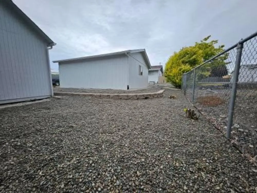 Local yard cleanup service experts serving Puyallup, WA - Exacta Landscaping