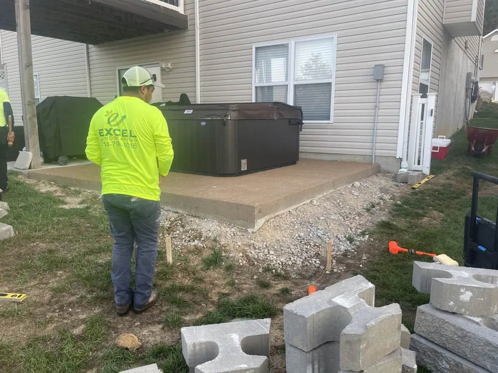 Reliable garden landscaping with custom design in Creve Coeur, MO by Excel landscaping