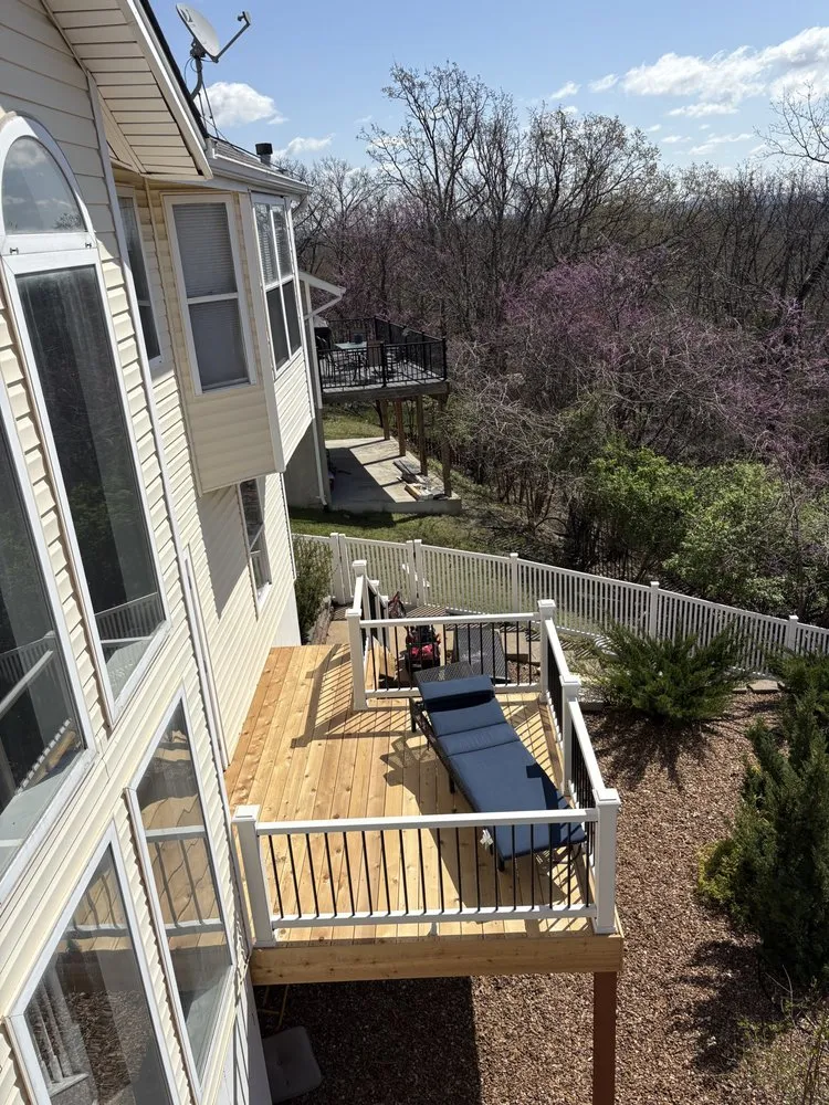 Top-rated residential landscaping experts serving Creve Coeur, MO - Excel landscaping