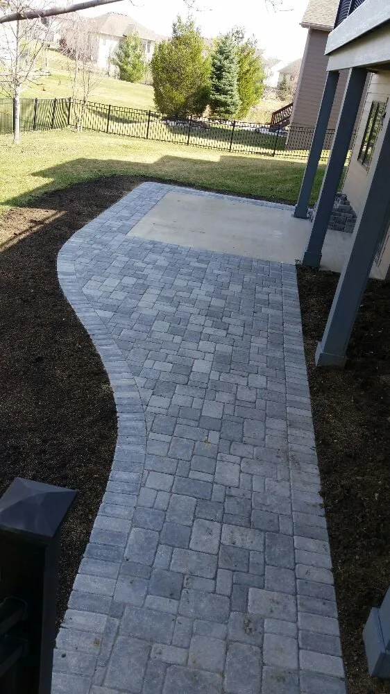 Affordable landscape design in Des Moines, IA by Excel Lawns & Landscape