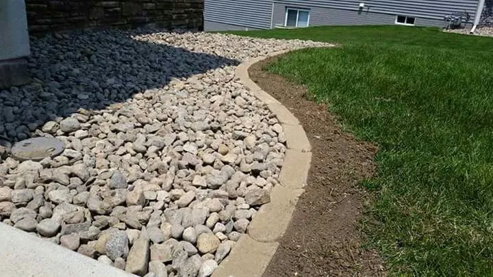 Trusted yard maintenance with custom design across Des Moines, IA - Excel Lawns & Landscape