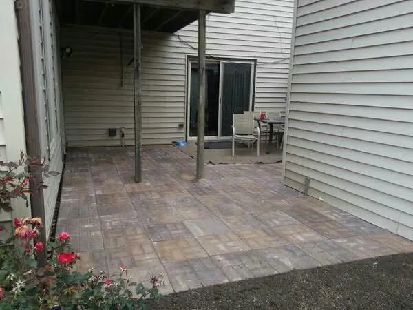 Affordable lawn care service in Des Moines, IA - Excel Lawns & Landscape