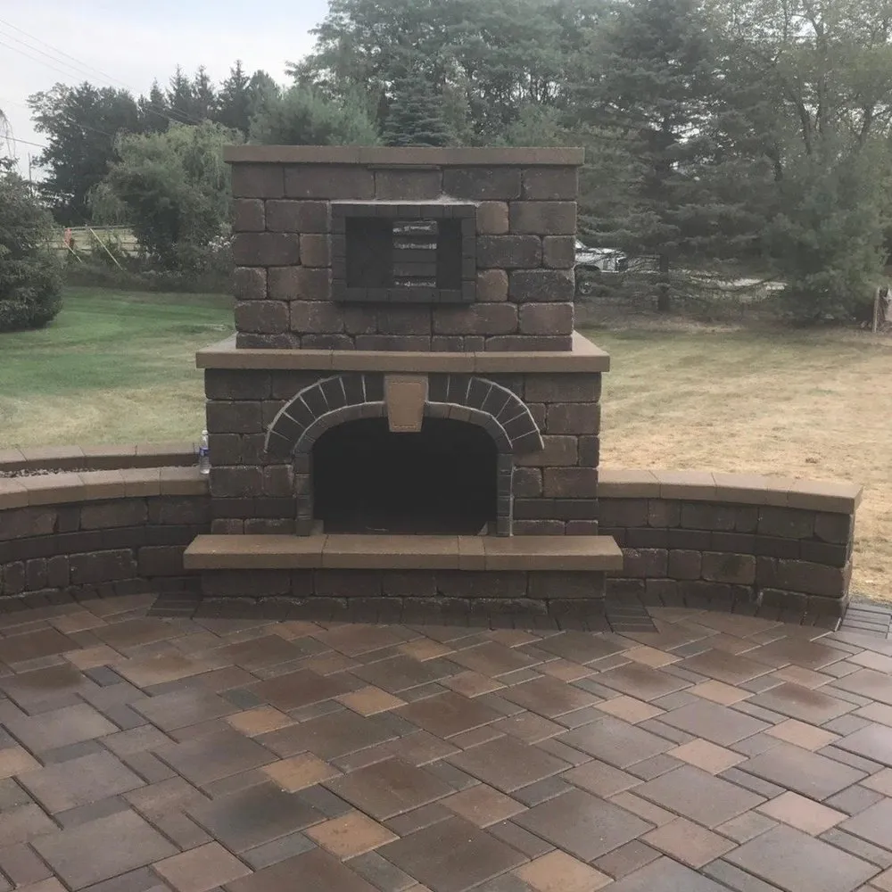 Top-rated residential landscaping for residential properties across Oak Park, MI - Excell Snow & Turf