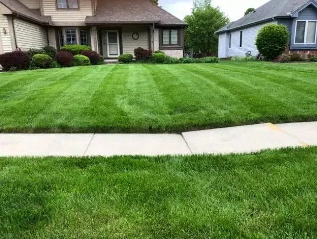 Local garden landscaping in Maumee, OH by Excellence in Lawn Care