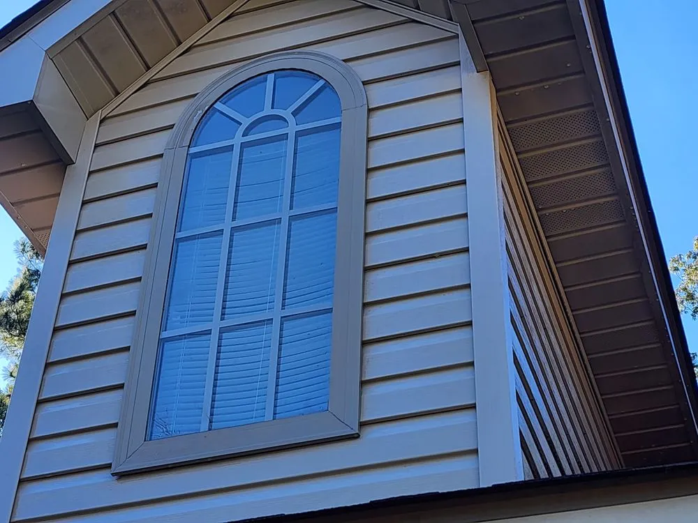 Trusted yard maintenance with custom design in New Llano, LA by Excellent Janitorial