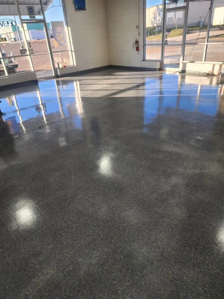 Affordable garden landscaping for homes across New Llano, LA - Excellent Janitorial