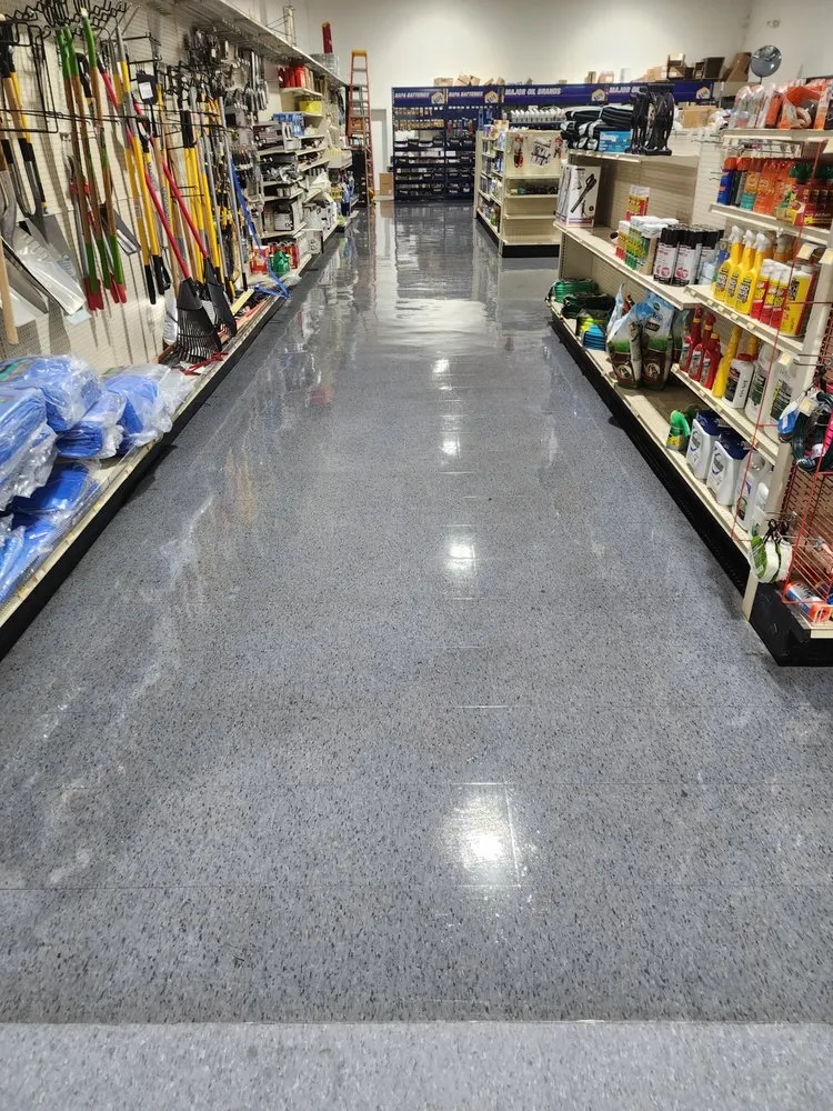 Reliable residential landscaping for residential properties in New Llano, LA by Excellent Janitorial