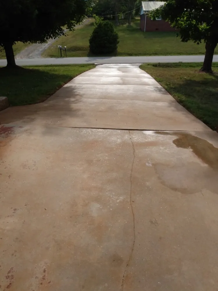 Reliable landscaping services experts serving Granite Falls, NC - Excellent lawn care