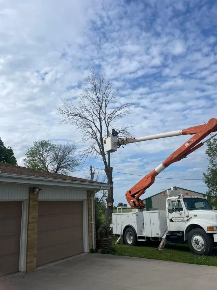 Reliable landscape installation for year-round maintenance in Sigourney, IA by Exceptional Edge