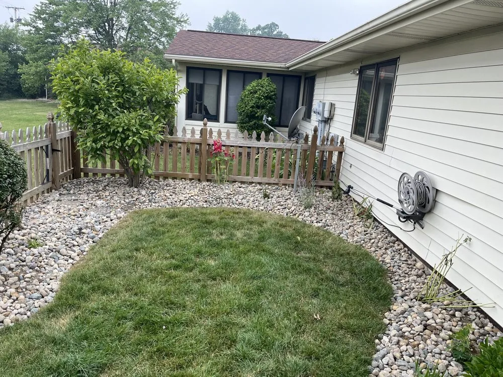 Local residential landscaping experts serving Fort Wayne, IN - Exclusive Landscape