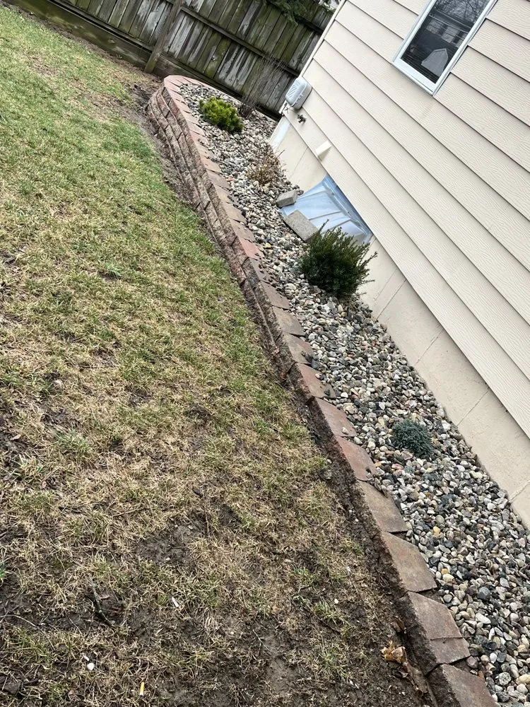 Local residential landscaping experts serving Fort Wayne, IN - Exclusive Landscape