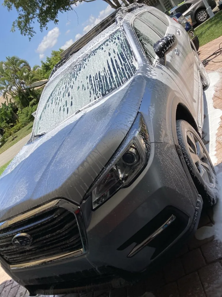 Top-rated lawn mowing service for homes in Pompano Beach, FL by Exclusive Services