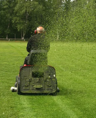 Professional landscaping services for homes in Newark, OH by Execu-Lawn