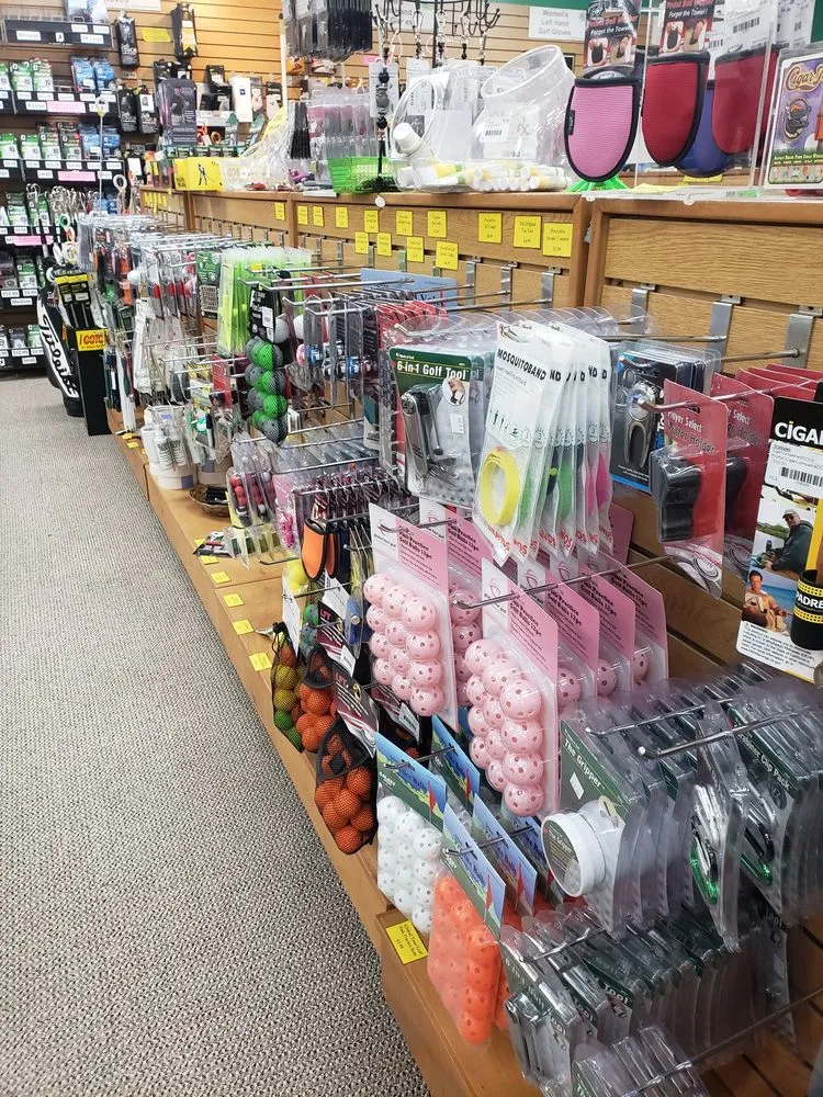 Local yard cleanup service for year-round maintenance in Eugene, OR by Executive Landscape Maintenance