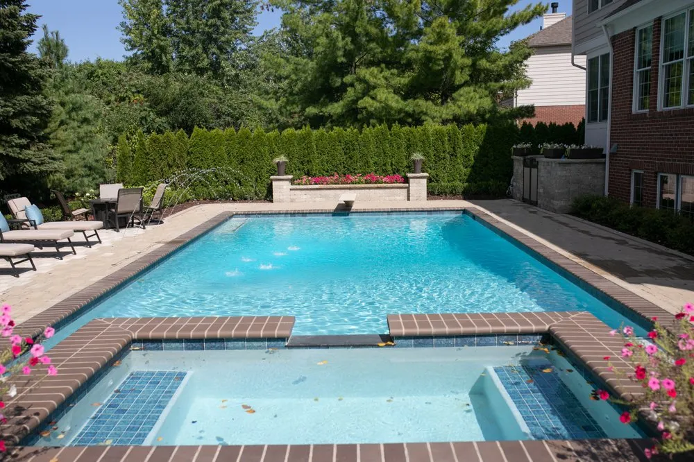 Local garden landscaping experts serving Northville, MI - Executive Landscape