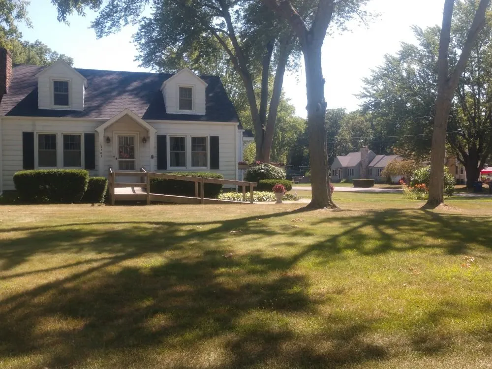 Professional lawn care service near you in Michigan City, IN by Executive Landscaping and Lawncare