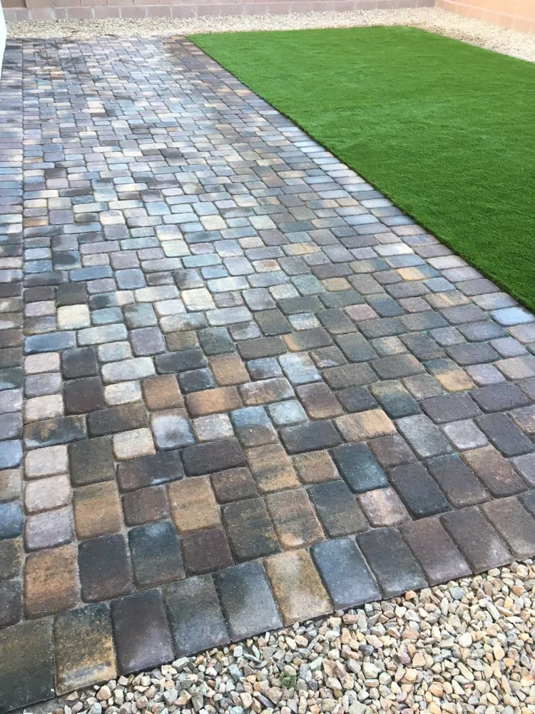 Custom yard cleanup service in Las Vegas, NV by Exotico Landscapes