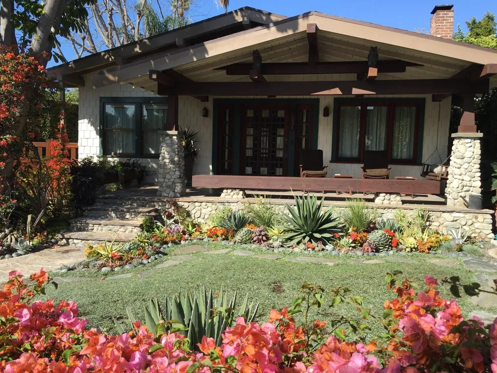 Expert garden landscaping for beautiful yards in Los Angeles, CA by Exoticus Botanicus