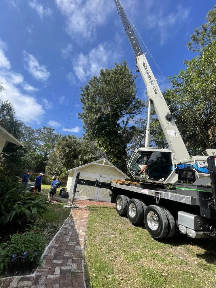 Custom yard cleanup service in Sarasota, FL - Experienced Tree Service