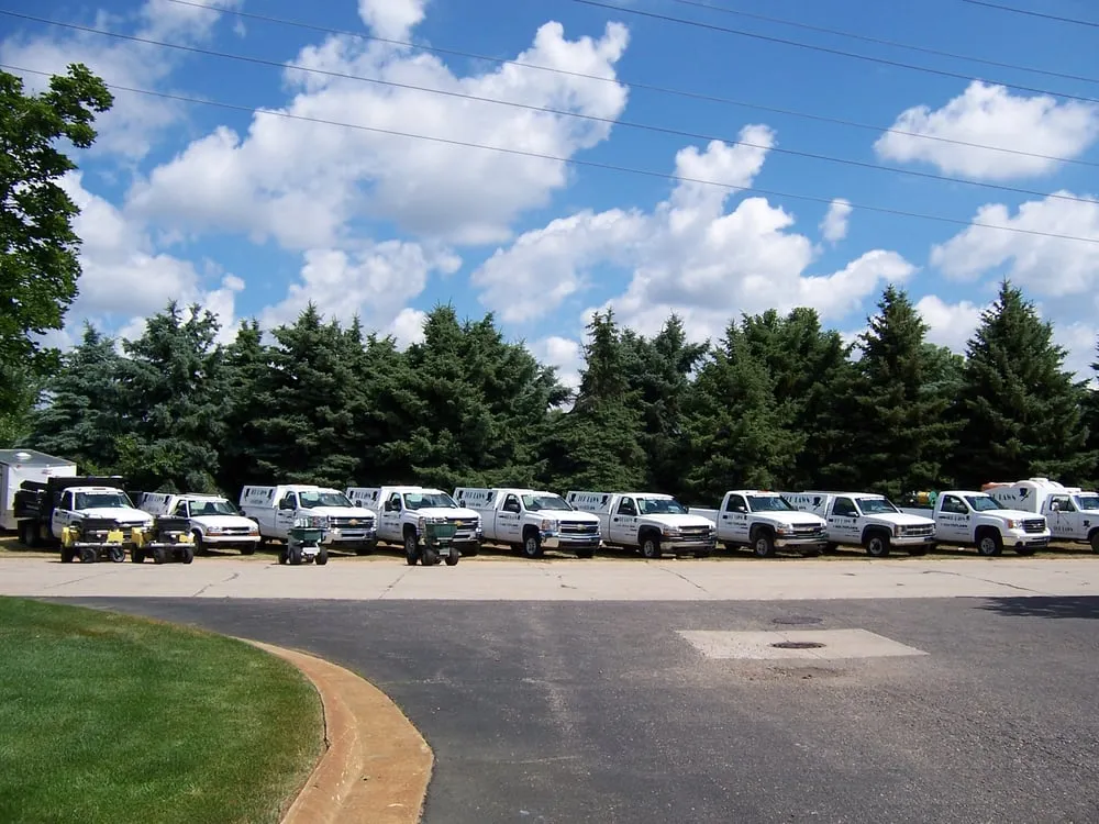 Professional landscaping services in Auburn Hills, MI - ExperiGreen & Top Lawn