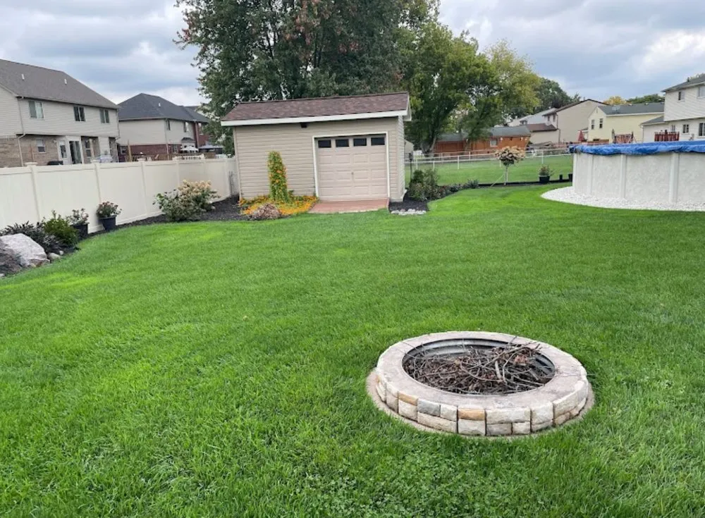 Expert garden landscaping experts serving Wolverine Lake, MI - Experigreen