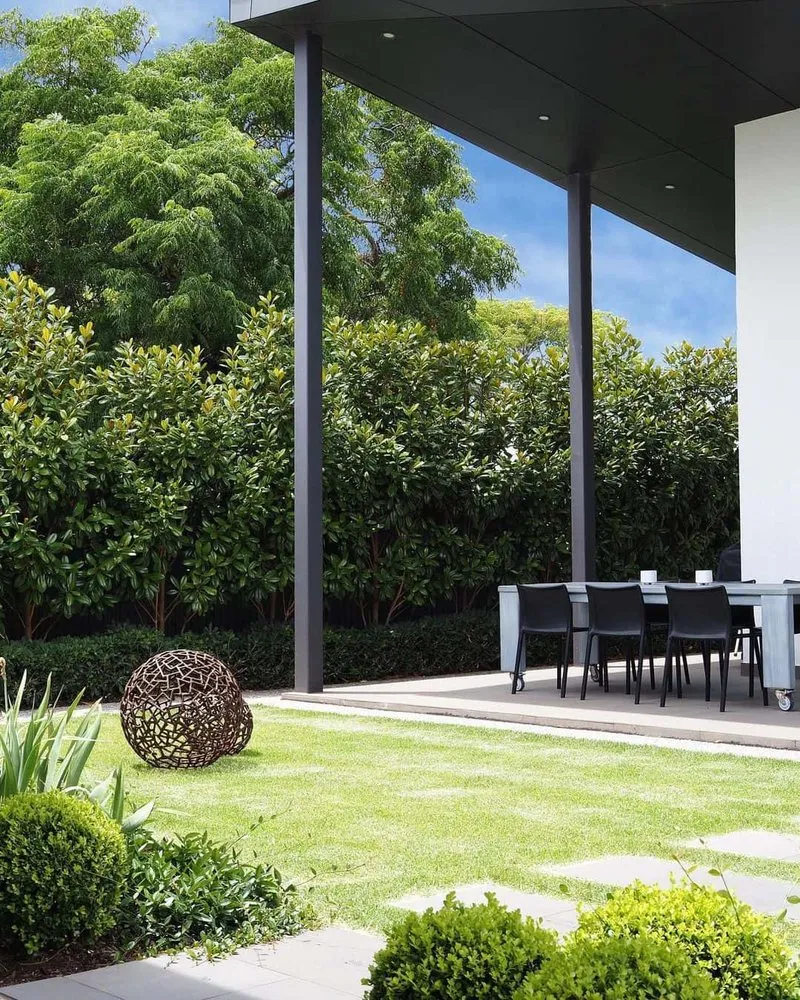 Top-rated outdoor landscaping for beautiful yards across Flint, MI - Explore Landscaping