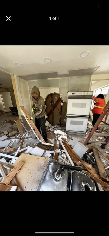 Expert yard cleanup service in Riverside, CA - Express Junkers